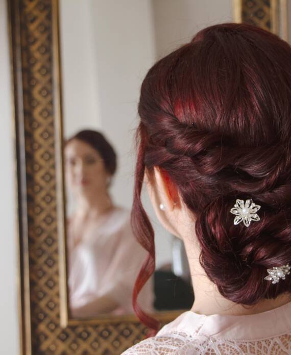 Χτένισμα σινιόν