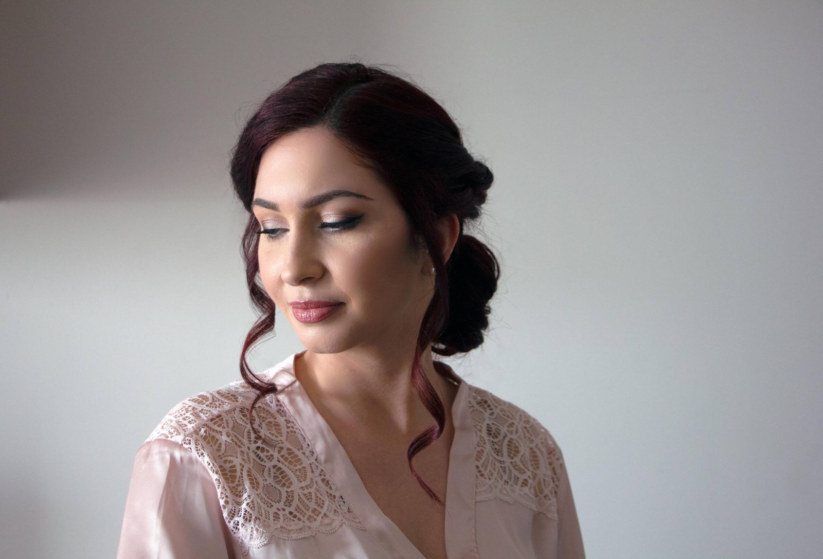 Μακιγιάζ για συγγενείς και φίλες της νύφης στο χώρο τους